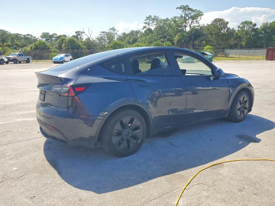 2024 Tesla Model y VIN 7SAYGDEE9RA317591 COPART salvage auction — FRONT END, Fl - Cert Of Title Slvg Rebuildable, sold $150 on 2026-07-29 (photo 3)