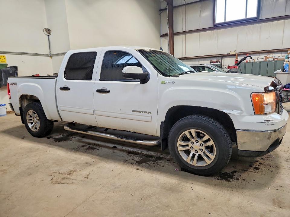 2010 Gmc SIERRA VIN 3GTXKYEJ3AG211585 COPART salvage auction — FRONT END, Ab - Bos - Rebuilt, sold $2,850 on 2026-07-09 (photo 4)