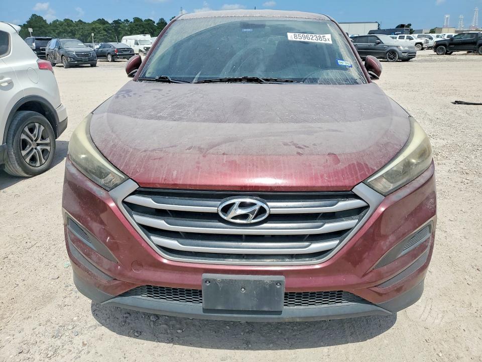 2017 Hyundai Tucson VIN KM8J23A40HU393922 COPART salvage auction — NORMAL WEAR, Tx - Certificate Of Title, sold $3,000 on 2026-07-10 (photo 5)