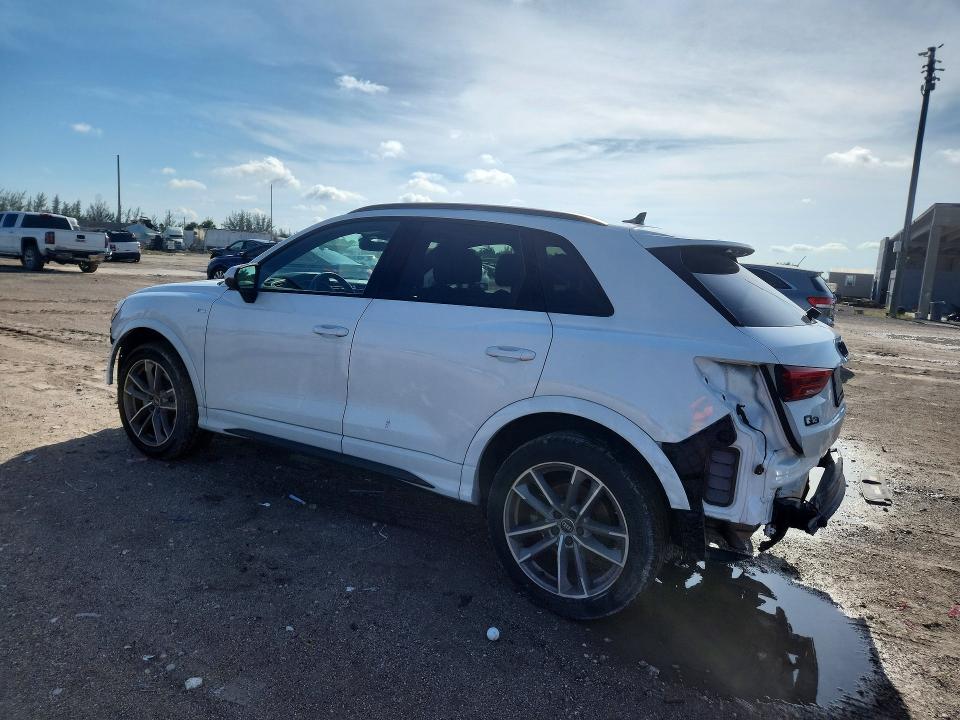 2022 Audi Q3 VIN WA1DECF33N1134079 COPART salvage auction — REAR END, FL - CERT OF TITLE SLVG REBUILDABLE, sold $1,200 on 2026-07-23 (photo 2)