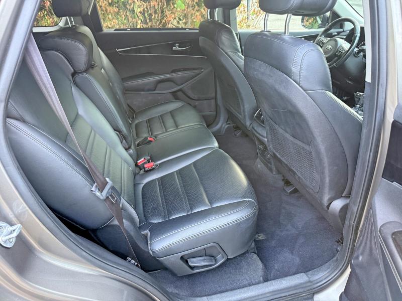 2016 Kia Sorento VIN 5XYPHDA53GG004895 COPART salvage auction — NORMAL WEAR, MA - CERTIFICATE OF TITLE (P), sold $3,550 on 2026-07-29 (photo 6)