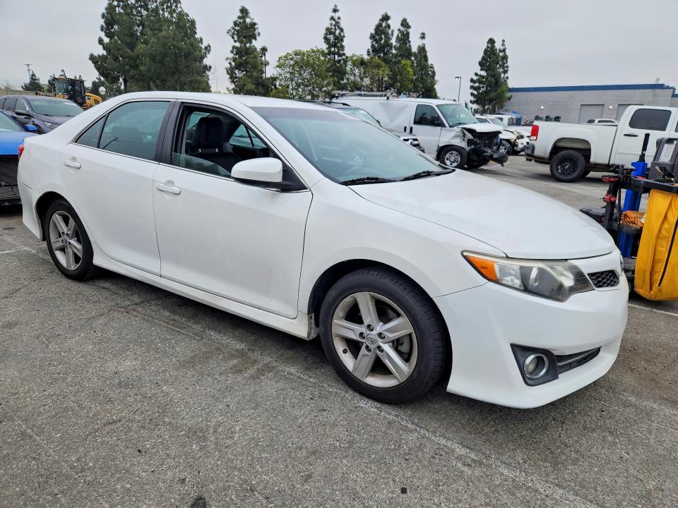 2014 Toyota VIN 4T1BF1FK8EU820974 COPART salvage auction — REAR END, Ca - Salvage Certificate, sold $2,450 on 2026-07-03 (photo 4)
