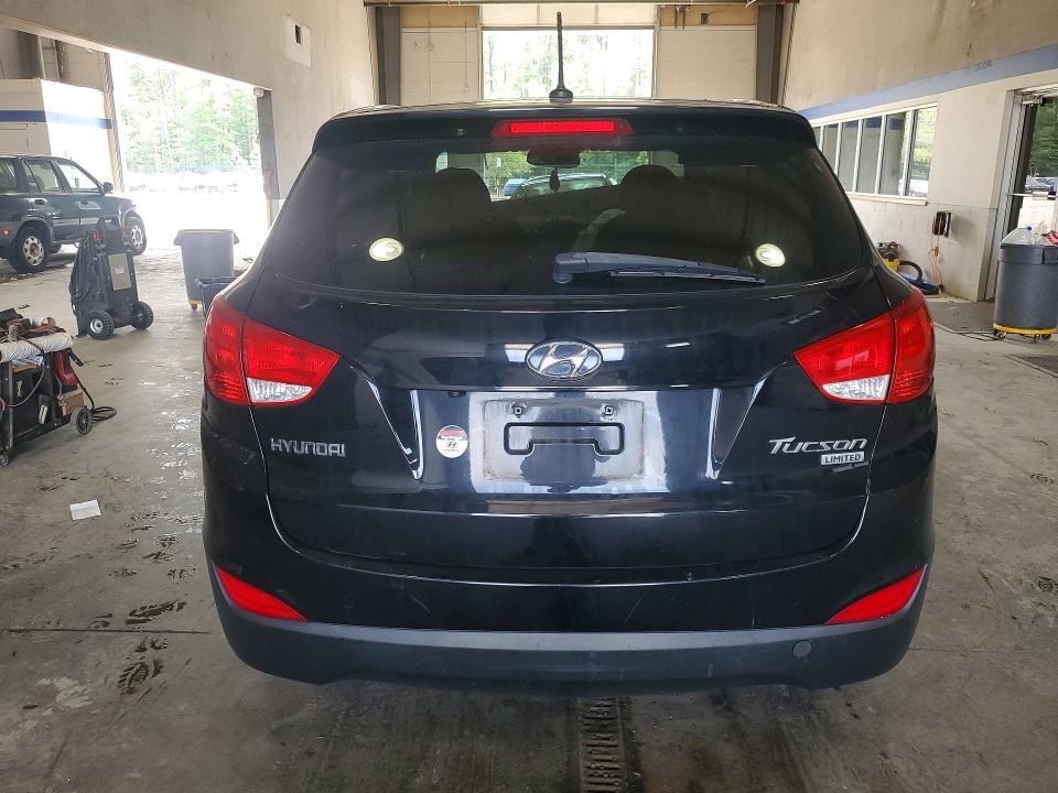 2013 Hyundai Tucson VIN KM8JU3AC5DU675582 COPART salvage auction — FRONT END, Va - Cert Of Title - Salvage, sold $425 on 2026-07-31 (photo 6)