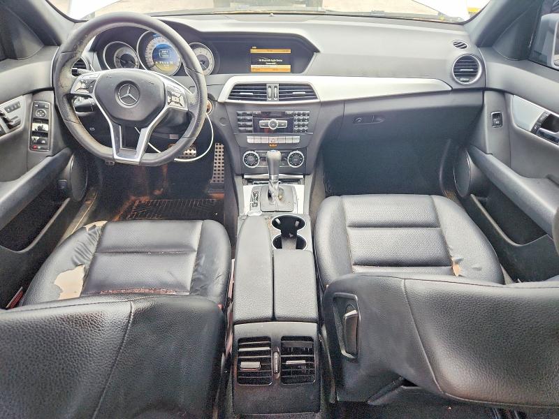 2012 Mercedes-benz VIN WDDGF4HB9CA679930 COPART salvage auction — VANDALISM, Fl - Cert Of Title Slvg Rebuildable, sold $1,650 on 2026-08-03 (photo 8)