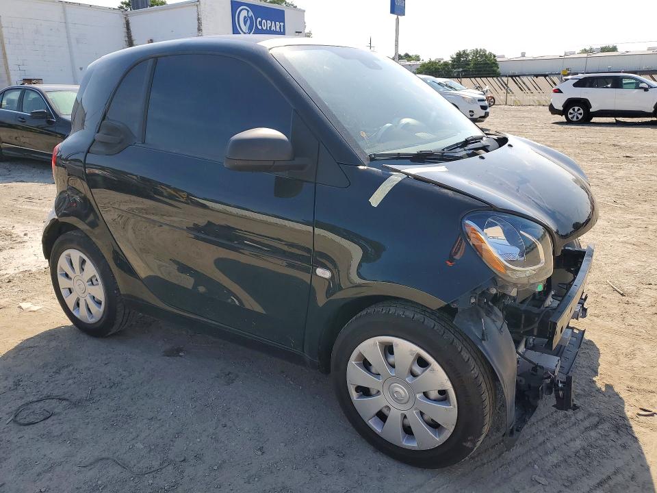 2016 Smart Fortwo VIN WMEFJ5DA2GK056643 COPART salvage auction — FRONT END, Md - Cert Of Salvage > 75% Damage, sold $1,350 on 2026-09-22 (photo 4)