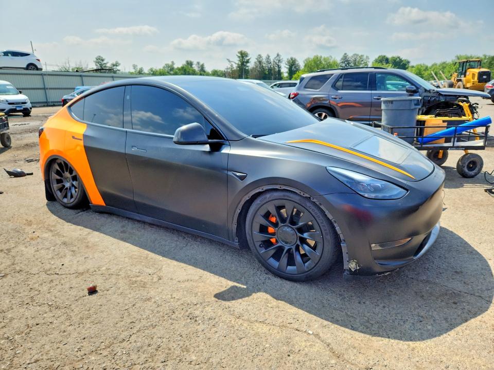 2024 Tesla Model y VIN 7SAYGAEE6RF029884 COPART salvage auction — FRONT END, Pa - Certificate Of Salvage, sold $12,100 on 2026-07-14 (photo 4)