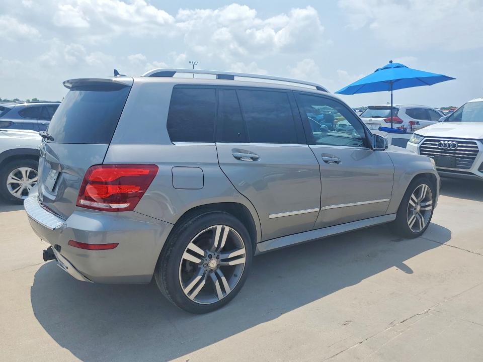 2015 Mercedes-benz VIN WDCGG5HB6FG383434 COPART salvage auction — REAR END, Tx - Salvage Vehicle Title, sold $4,650 on 2026-07-20 (photo 3)