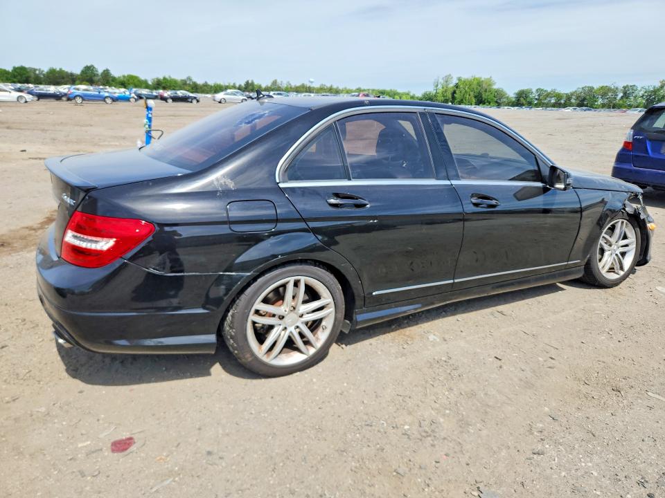 2012 Mercedes-benz C-klasse VIN WDDGF8BB7CR201443 COPART salvage auction — FRONT END, Va - Cert Of Title - Salvage, sold $1,000 on 2026-08-19 (photo 3)
