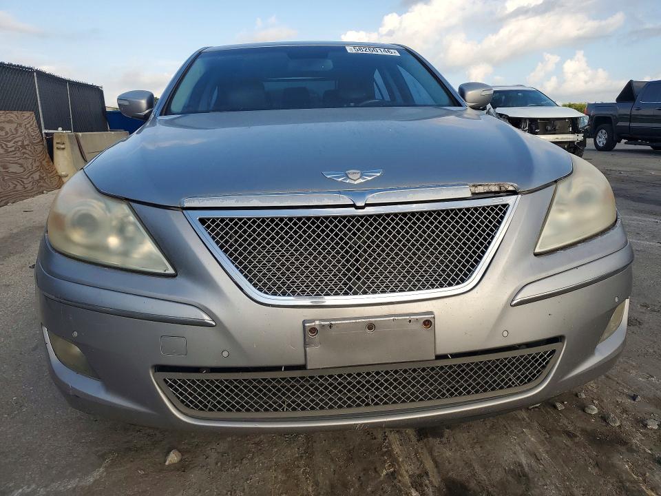2009 Hyundai Genesis VIN KMHGC46F79U055006 COPART salvage auction — REAR END, FL - CERT OF TITLE SLVG REBUILDABLE, sold $15 on 2026-07-21 (photo 5)