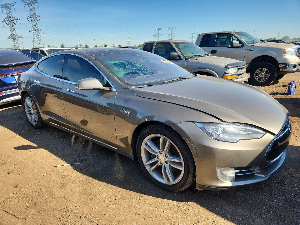 2015 Tesla VIN 5YJSA1S24FF097157 COPART salvage auction — REAR END, In - Cert Of Title-Salvage Title, sold $4,100 on 2026-07-07 (photo 4)