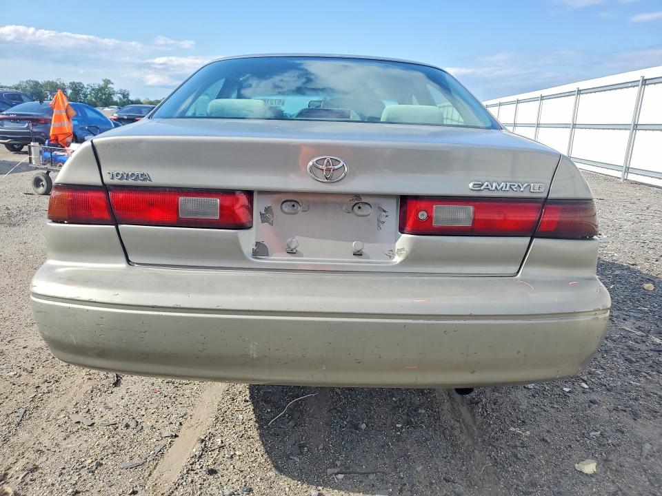 1998 Toyota Camry VIN JT2BG22K0W0257644 COPART salvage auction — SIDE, Va - Cert Of Title - Salvage, sold $525 on 2026-07-08 (photo 6)