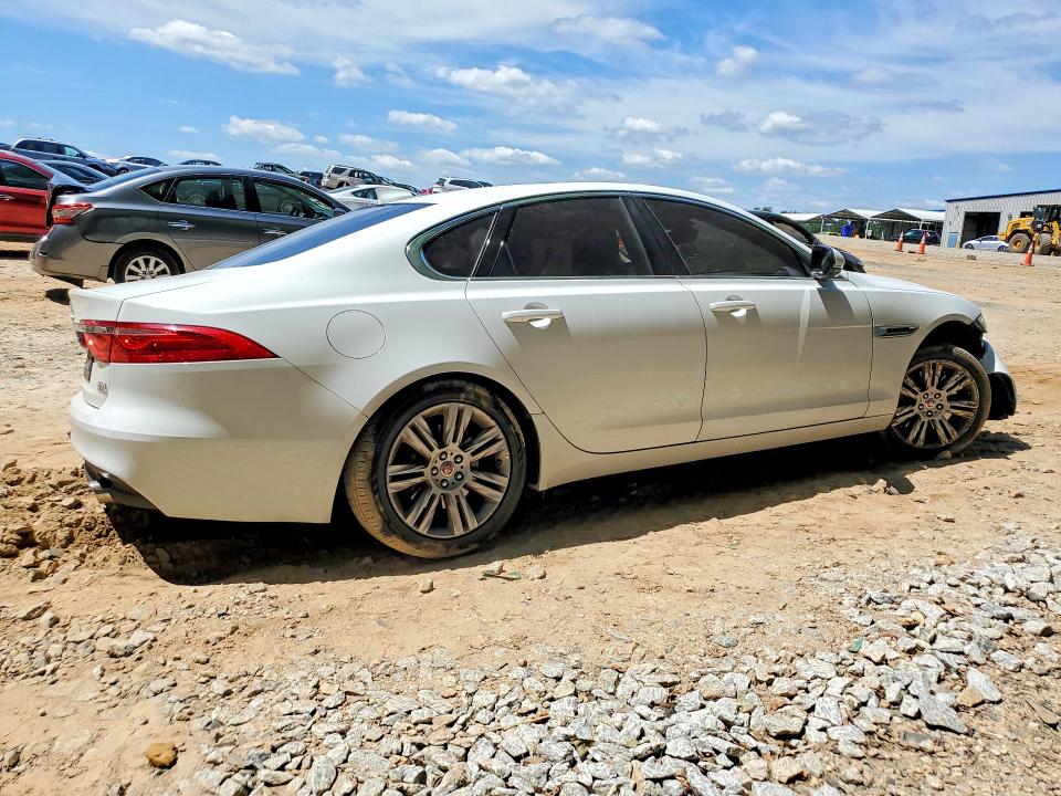 2016 Jaguar Xf VIN SAJBJ4BV2GCY16403 COPART salvage auction — FRONT END, Ga - Cert Of Title-Salvage, sold $850 on 2026-07-31 (photo 3)