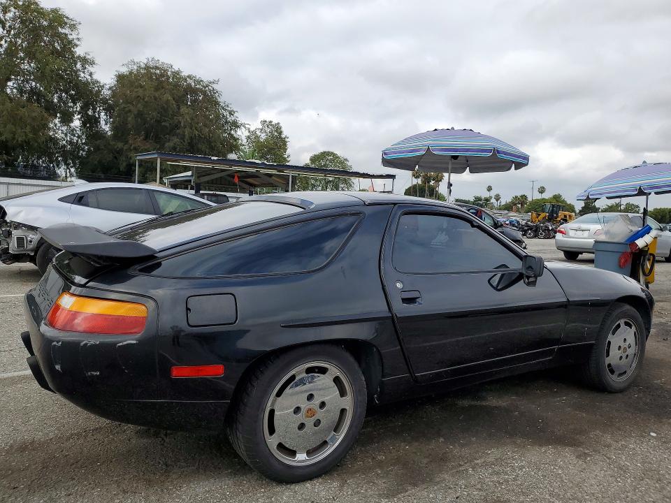 1988 Porsche 928 VIN WP0JB0926JS860462 COPART salvage auction — REAR END, Ca - Dis/Dlr/Exp Only Clean Title (P), sold $5,100 on 2026-07-10 (photo 3)