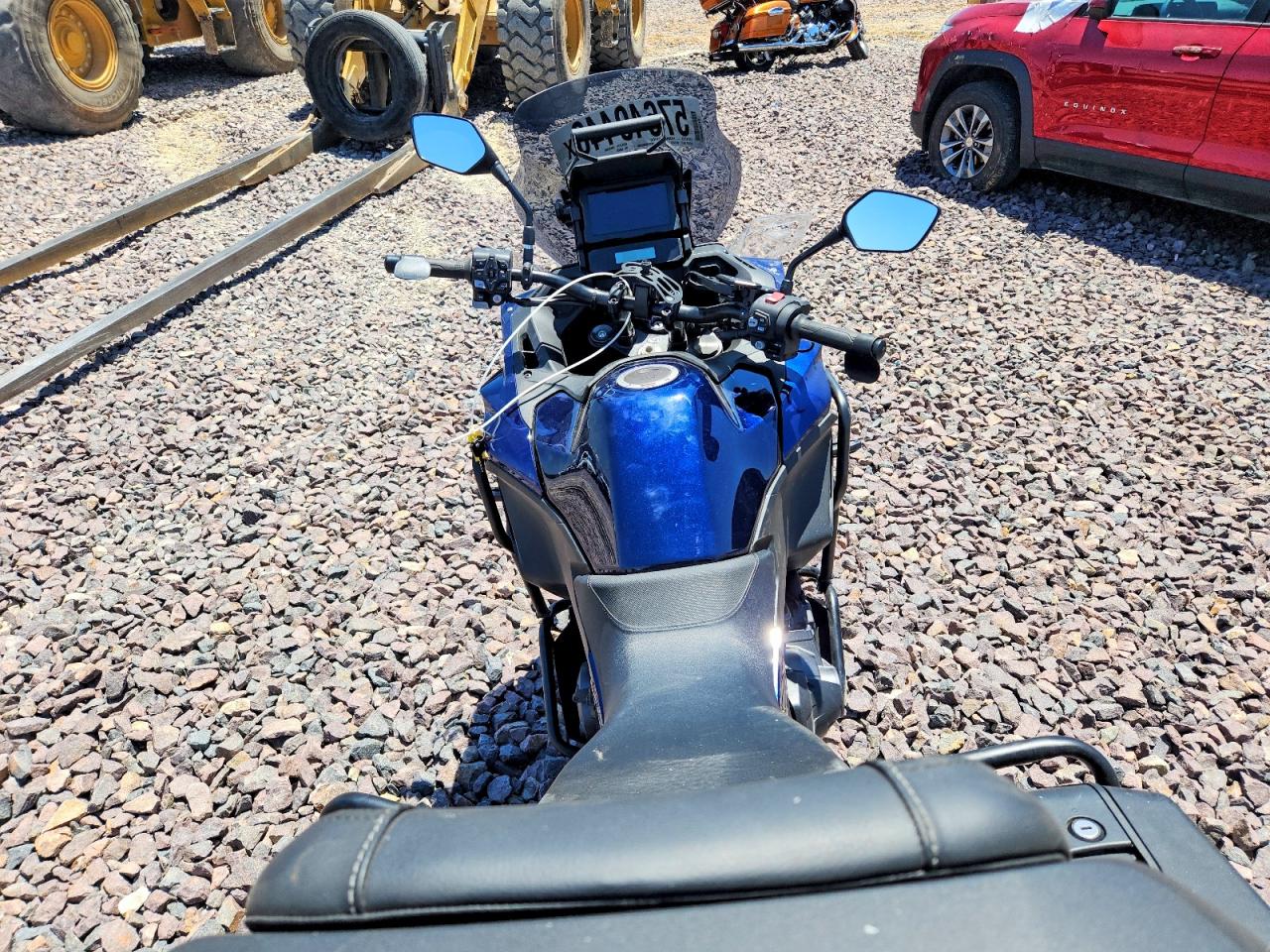 2025 Honda Nt1100 VIN JH2SC9044SK000685 COPART salvage auction — Side, MO - SALVAGE CERTIFICATE OF TITLE, sold $7,200 on 2026-07-09 (photo 6)