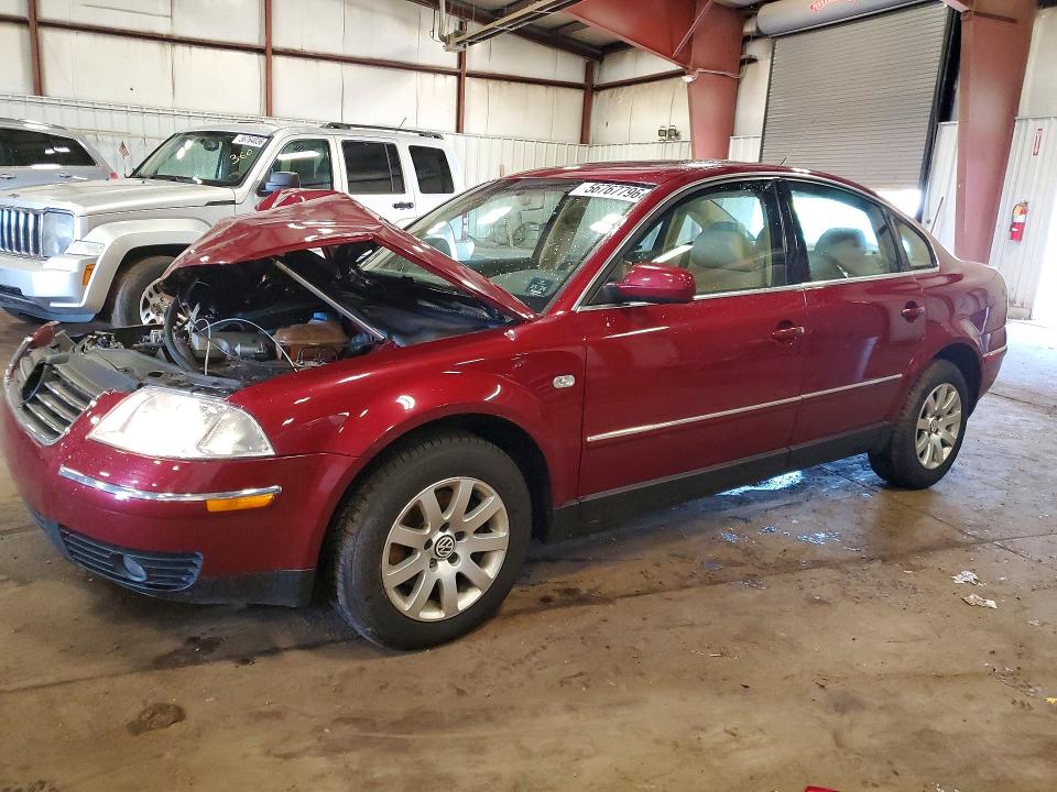 2002 Volkswagen Passat VIN WVWPD63B92P304957 COPART salvage auction — FRONT END, Mi - Certificate Of Title, sold $325 on 2026-07-31 (photo 1)