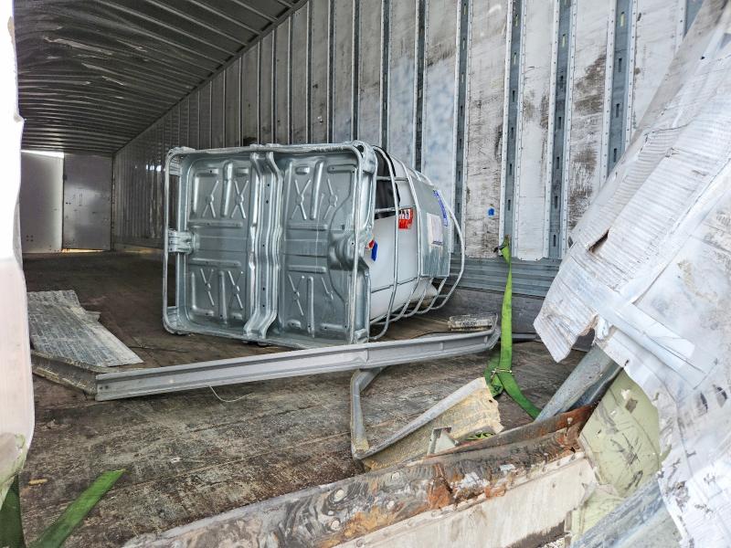 2024 Utility All models VIN 1UYVS2533R3131418 COPART salvage auction — ROLLOVER, ST, sold $1,350 on 2026-09-10 (photo 5)