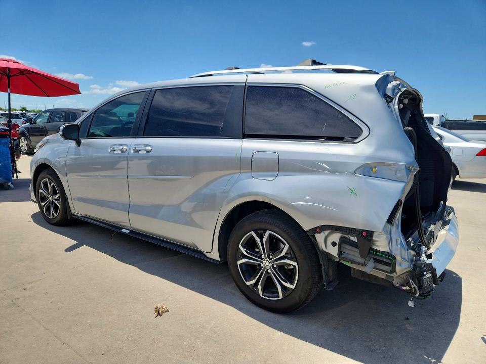 2025 Toyota Sienna VIN 5TDESKFC0SS199631 COPART salvage auction — REAR END, TX - SALVAGE VEHICLE TITLE, sold $2,250 on 2026-07-30 (photo 2)