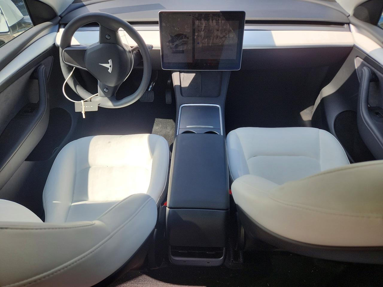 2024 Tesla Model Y VIN 7SAYGAEE4RF131149 COPART salvage auction — Rear End, S1 - Salvage Title, sold $14,000 on 2026-09-22 (photo 8)