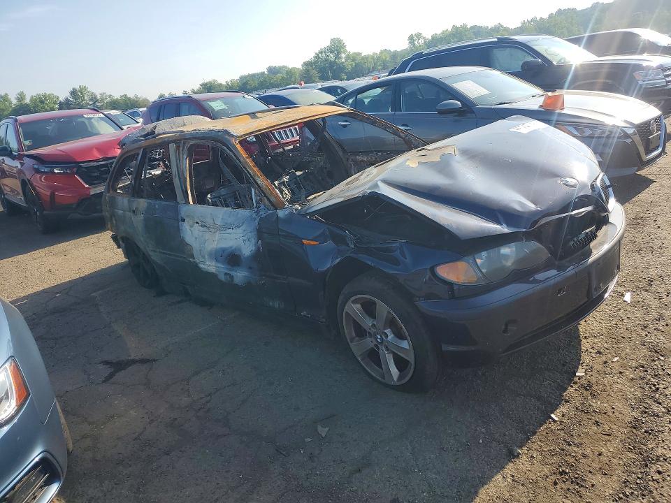 2004 BMW 3 series VIN WBAEP334X4PF04165 COPART salvage auction — BURN, Ct - Cert Of Title-Salvage, sold $450 on 2026-07-24 (photo 4)