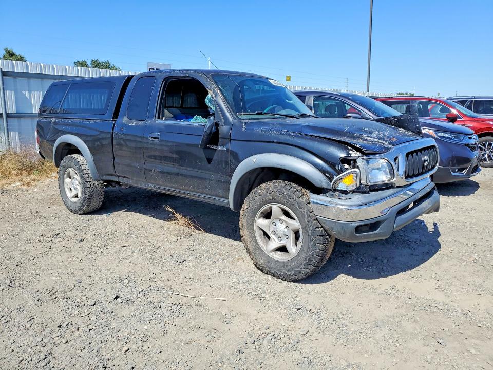 2003 Toyota Tacoma VIN 5TEWN72N43Z239343 COPART salvage auction — FRONT END, CA - SALVAGE CERTIFICATE, sold $3,200 on 2026-07-14 (photo 4)