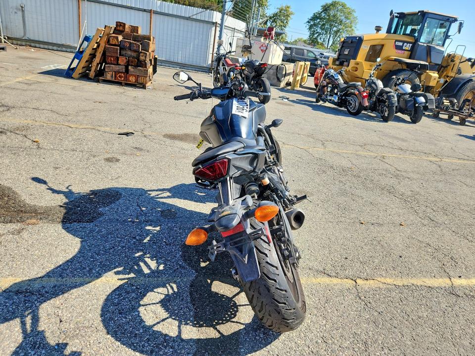 2019 Yamaha Mt VIN JYARM27E2KA002883 COPART salvage auction — FRONT END, Ca - Salvage Certificate, sold $800 on 2026-07-30 (photo 4)