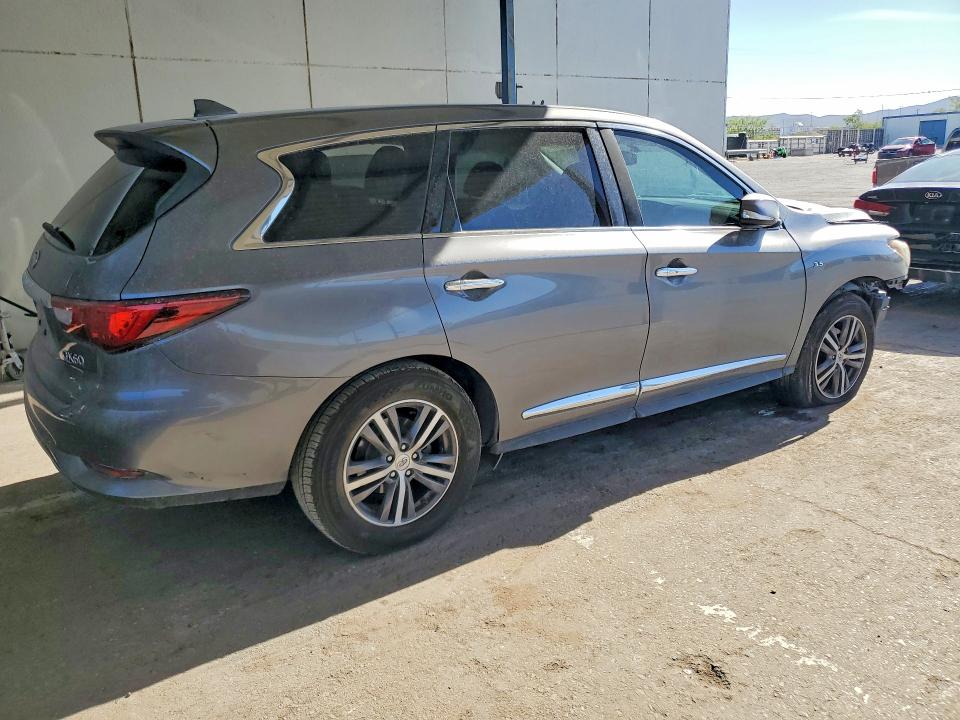 2017 Infiniti VIN 5N1DL0MNXHC515897 COPART salvage auction — FRONT END, Tx - Salvage Vehicle Title, sold $1,000 on 2026-07-17 (photo 3)