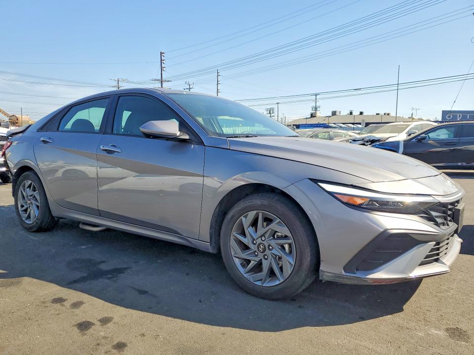 2024 Hyundai Elantra VIN KMHLM4DJ7RU119631 COPART salvage auction — REAR END, CA - SALVAGE CERTIFICATE, sold $5,300 on 2026-07-20 (photo 4)