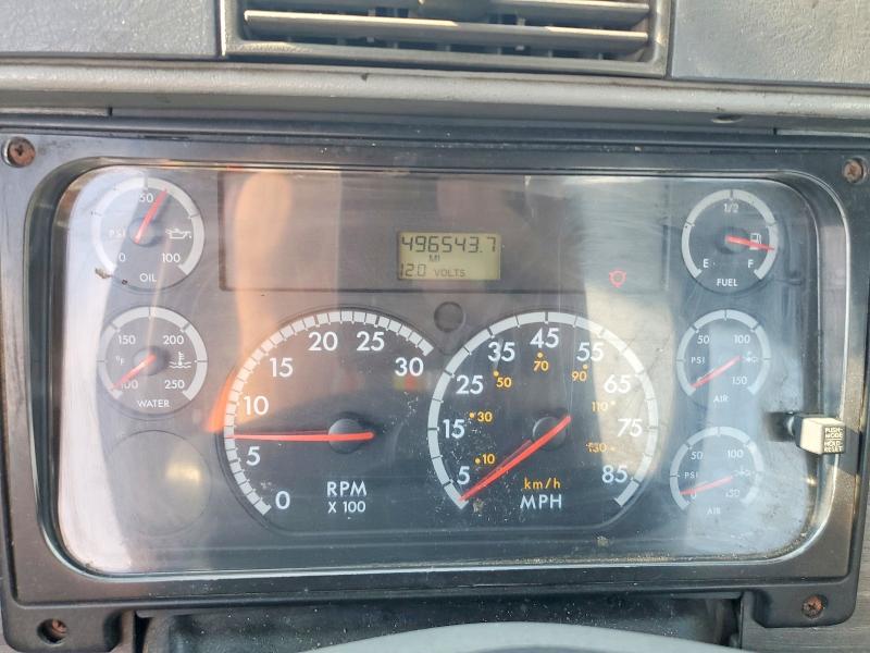 2009 Freightliner Conventional VIN 1FUJA6CK19LAH1177 COPART salvage auction — NORMAL WEAR, NJ - CERTIFICATE OF TITLE, sold $10,900 on 2026-07-09 (photo 8)