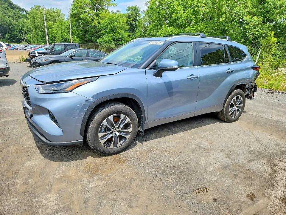 2024 Toyota Highlander VIN 5TDKDRAH6RS052930 COPART salvage auction — REAR END, Nj - Cert Of Title-Salvage, sold $350 on 2026-07-23 (photo 1)