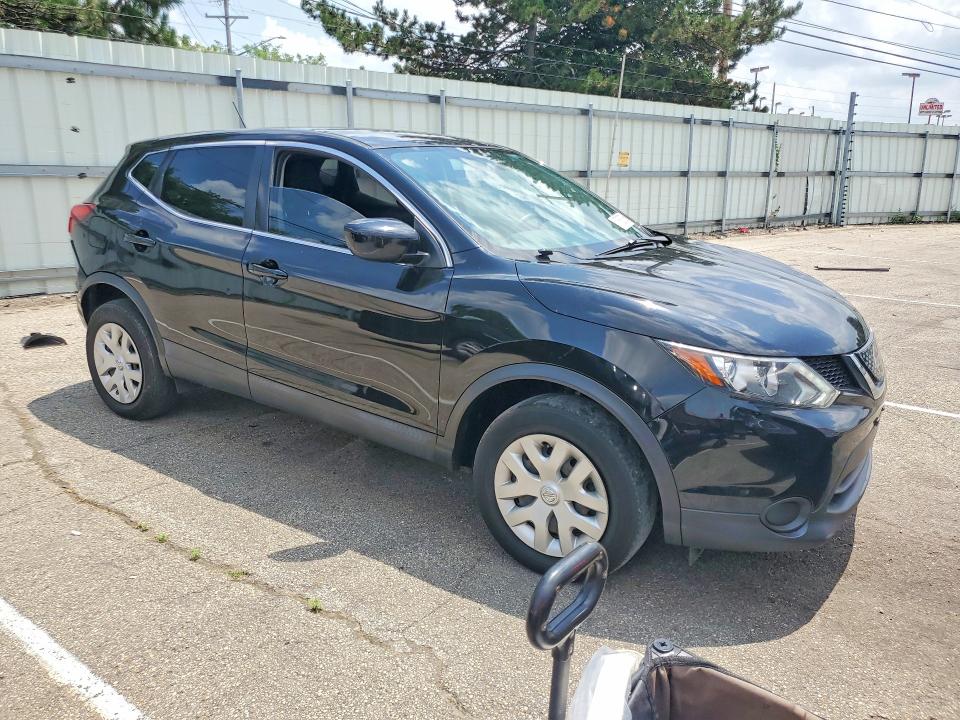 2018 Nissan Rogue VIN JN1BJ1CP8JW155238 COPART salvage auction — NORMAL WEAR, Oh - Cert Of Title-Repossession, sold $3,000 on 2026-07-29 (photo 4)