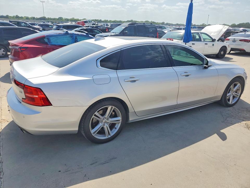 2019 Volvo S90 VIN LVY102AK4KP083645 COPART salvage auction — SIDE, Tx - Salvage Vehicle Title, sold $7,300 on 2026-07-13 (photo 3)
