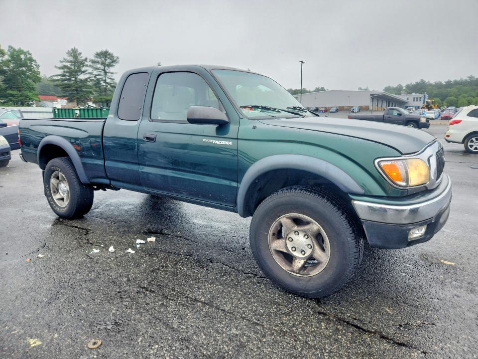 2002 Toyota Tacoma VIN 5TEWN72N12Z131017 COPART salvage auction — SIDE, RI - SALVAGE CERTIFICATE OF TITLE, sold $550 on 2026-07-28 (photo 4)