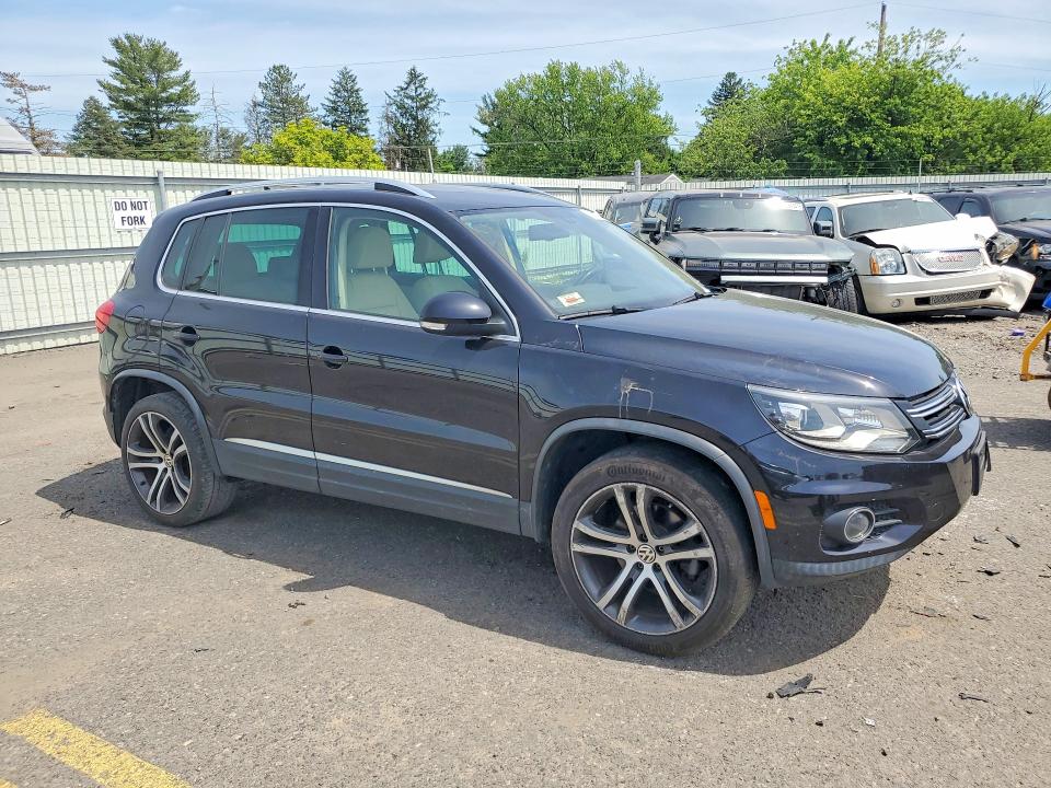 2017 Volkswagen Tiguan VIN WVGWV7AX5HK021177 COPART salvage auction — FRONT END, Pa - Cert Of Title, sold $2,750 on 2026-07-10 (photo 4)