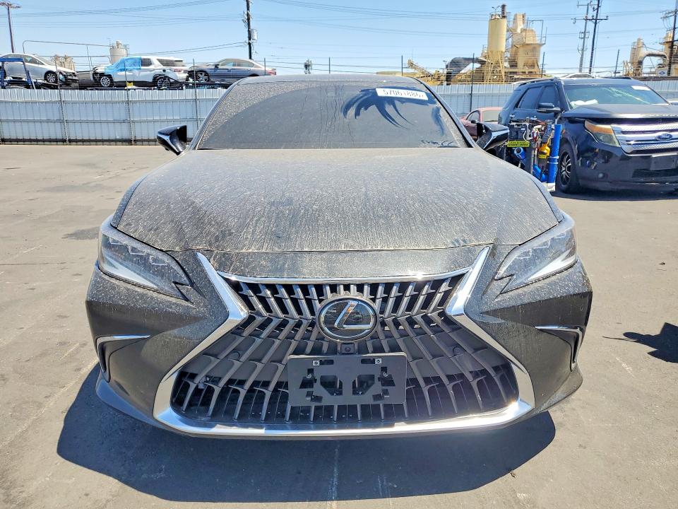 2025 Lexus ES VIN 58AEA1C13SU067916 COPART salvage auction — REAR END, Ca - Salvage Certificate, sold $23,200 on 2026-08-03 (photo 5)
