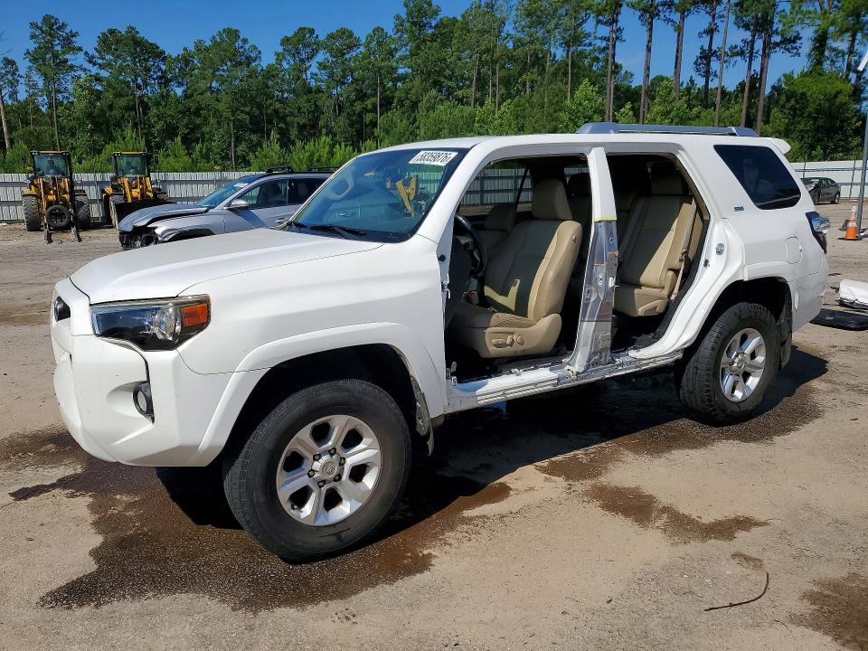 2015 Toyota 4runner VIN JTEZU5JR4F5094669 COPART salvage auction — SIDE, SC - CERT OF TITLE-SALVAGE, sold $6,900 on 2026-07-29 (photo 1)