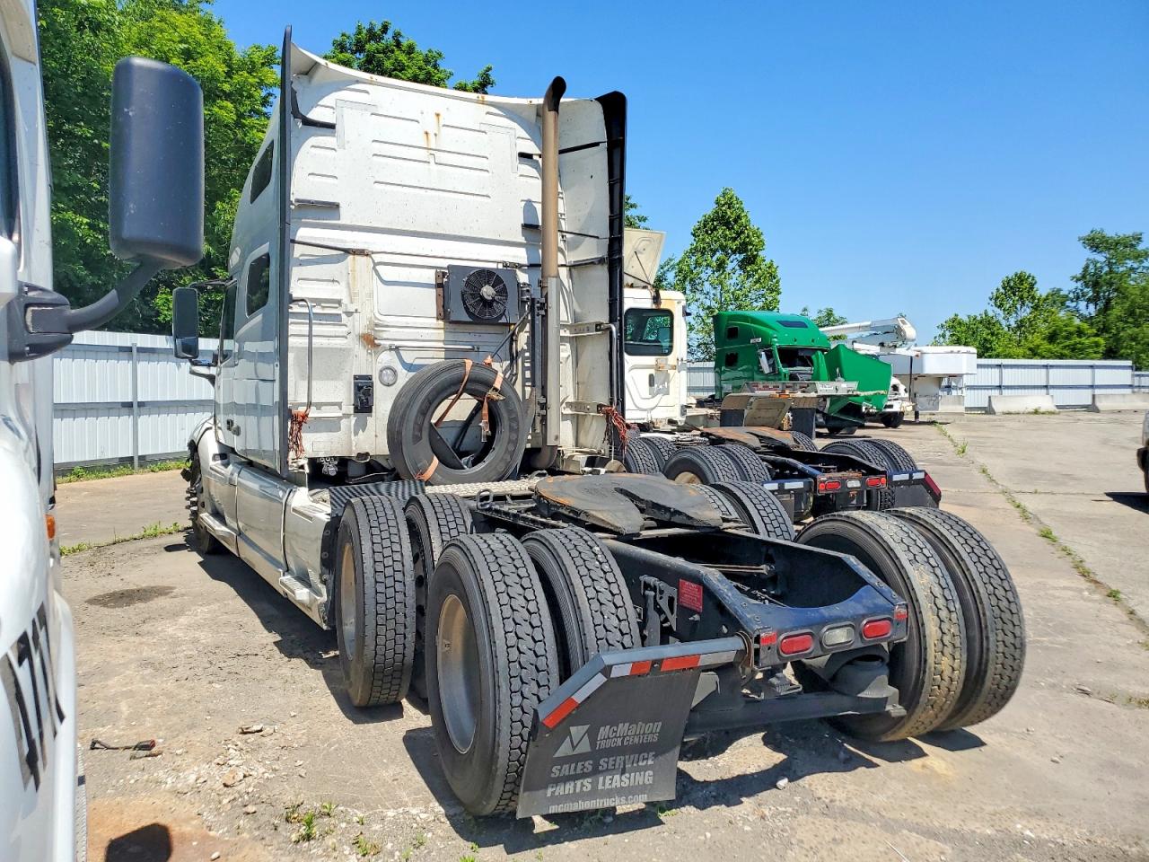 2021 Volvo Vn VIN 4V4NC9EH6MN270511 COPART salvage auction — Front End, PA - CERTIFICATE OF SALVAGE, sold $12,700 on 2026-06-18 (photo 3)