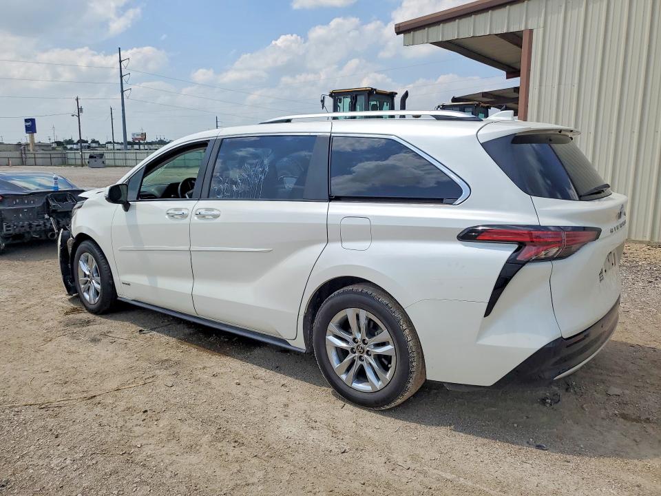 2021 Toyota VIN 5TDZRKEC1MS032910 COPART salvage auction — FRONT END, Tx - Salvage Vehicle Title, sold $17,100 on 2026-07-29 (photo 2)