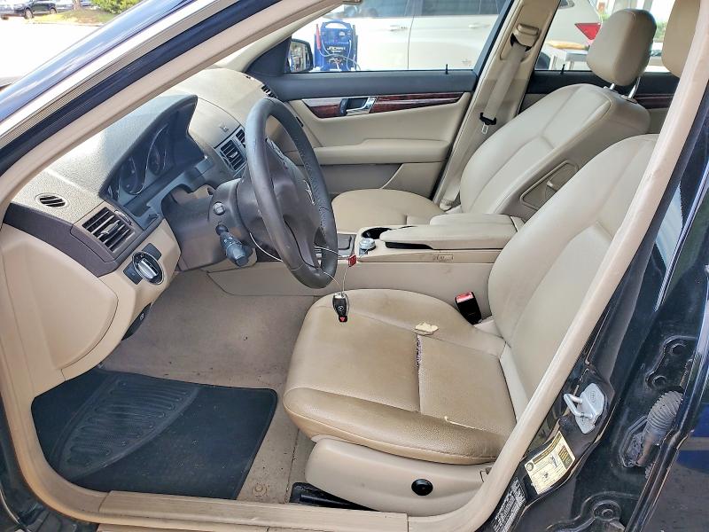 2011 Mercedes-benz C-klasse VIN WDDGF8BB1BR187411 COPART salvage auction — NORMAL WEAR, Al - Certificate Of Title, sold $1,850 on 2026-07-28 (photo 7)