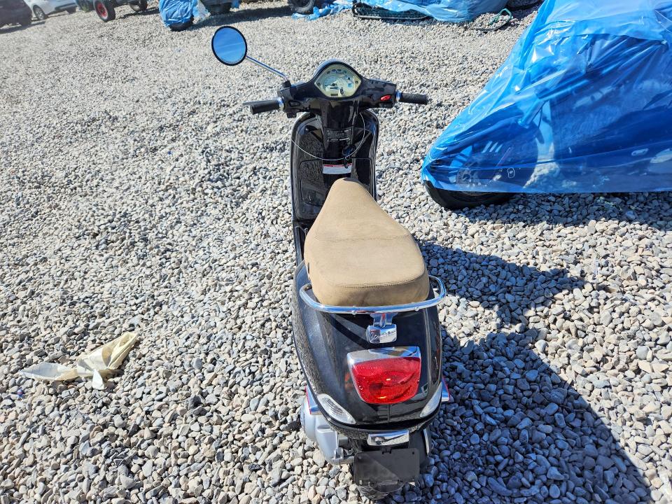 2013 Vespa - VIN ZAPM688F8D5003890 COPART salvage auction — SIDE, Ut - Salvage Certificate, sold $275 on 2026-07-07 (photo 4)