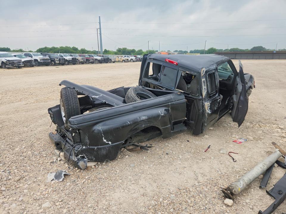 2001 Ford Ranger VIN 1FTYR14U21PA91311 COPART salvage auction — ROLLOVER, TX - NONREPAIRABLE TITLE (P), sold $200 on 2026-07-08 (photo 3)