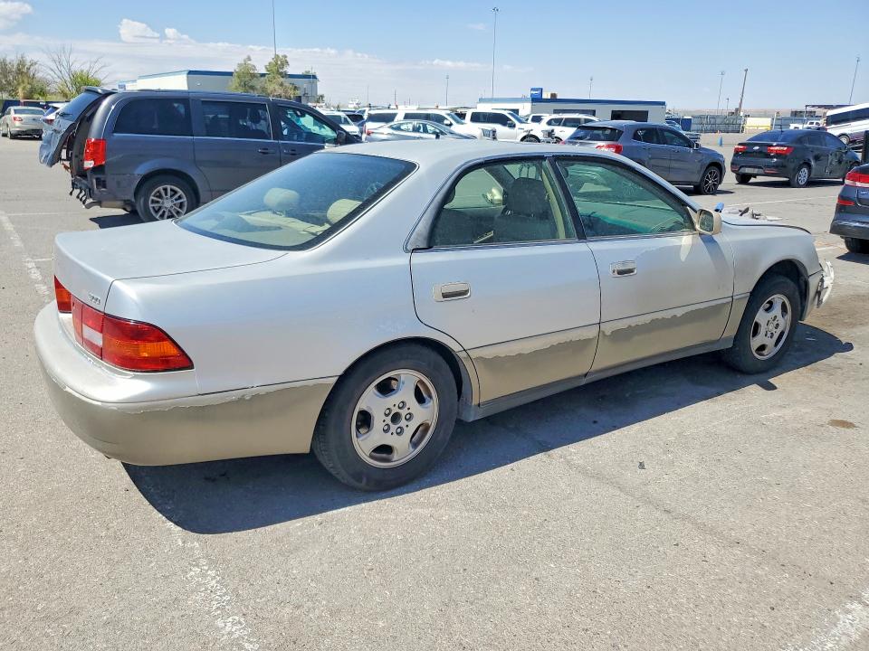 1997 Lexus Es 300 VIN JT8BF22G5V0006797 COPART salvage auction — SIDE, Tx - Salvage Vehicle Title, sold $275 on 2026-07-31 (photo 3)