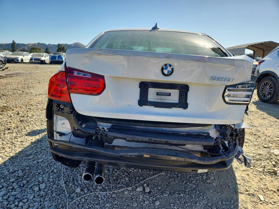 2012 BMW 3er VIN WBA3C1C5XCF433468 COPART salvage auction — SIDE, Ca - Salvage Certificate, sold $525 on 2026-07-02 (photo 6)