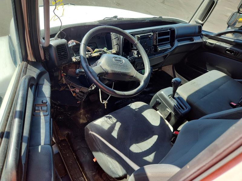 2017 Hino 258/268 VIN 5PVNE8JT7H4S57305 COPART salvage auction — FRONT END, FL - CERT OF TITLE SLVG REBUILDABLE, sold $4,900 on 2026-07-15 (photo 8)