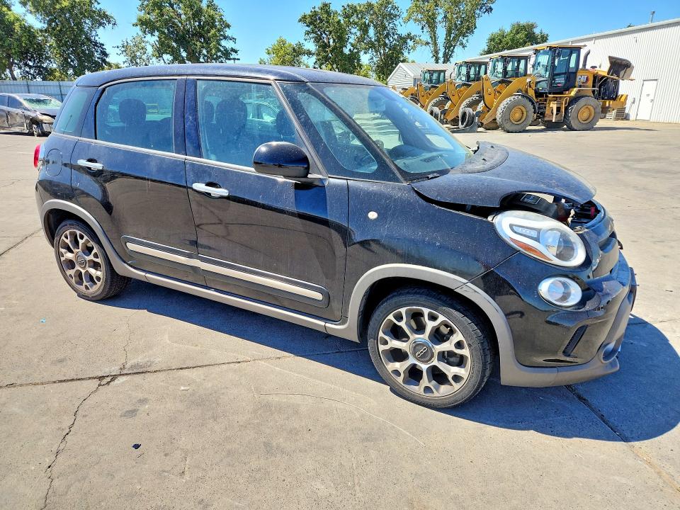 2014 Fiat 500 VIN ZFBCFADH4EZ017987 COPART salvage auction — FRONT END, CA - SALVAGE CERTIFICATE, sold $10 on 2026-07-27 (photo 4)