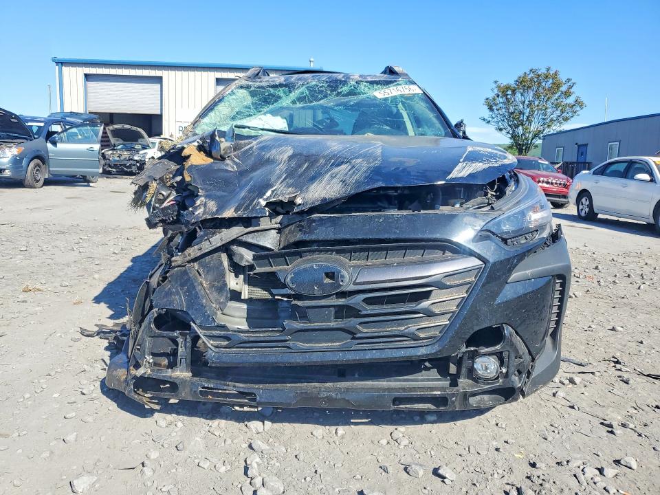 2025 Subaru Outback VIN 4S4BTANC3S3198823 COPART salvage auction — ROLLOVER, Pa - Certificate Of Salvage, sold $1,100 on 2026-07-29 (photo 5)