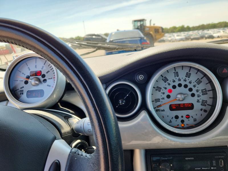 2003 Mini Cooper VIN WMWRC33413TC44094 COPART salvage auction — FRONT END, NY - MV-907A SALVAGE CERTIFICATE, sold $375 on 2026-07-20 (photo 9)
