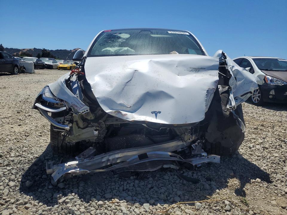 2021 Tesla Model y VIN 5YJYGDEE1MF263146 COPART salvage auction — FRONT END, CA - SALVAGE CERTIFICATE, sold $4,100 on 2026-07-14 (photo 5)