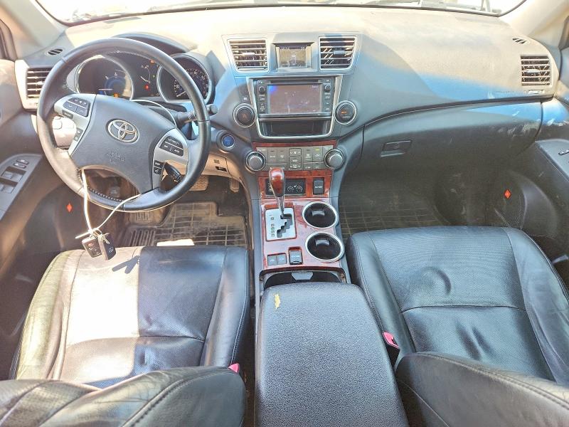 2013 Toyota Highlander VIN JTEDC3EH5D2012238 COPART salvage auction — FRONT END, Ny - Certificate Of Title, sold $1,550 on 2026-07-29 (photo 8)