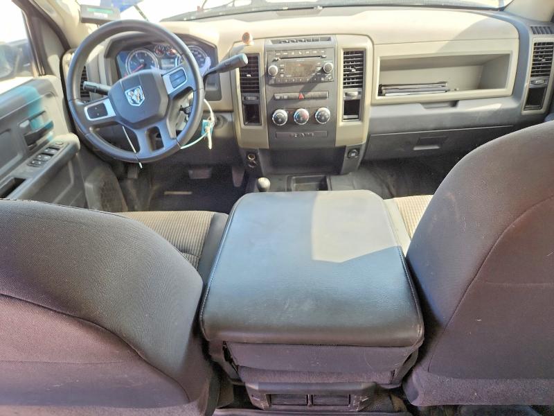 2011 Dodge Ram 3500 VIN 3D73Y4CL0BG512557 COPART salvage auction — SIDE, On - Permit No Brand - Unfit, sold $775 on 2026-08-11 (photo 8)