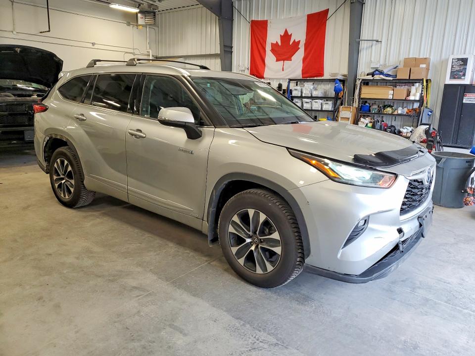 2020 Toyota Highlander hybrid VIN 5TDGBRCH8LS503663 COPART salvage auction — REAR END, On - Permit No Brand - Unfit, sold $4,400 on 2026-07-30 (photo 4)